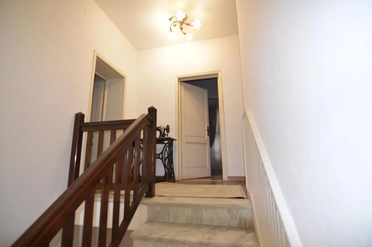 Baldini Holiday House Villa Montopoli in Val dʼArno Italia